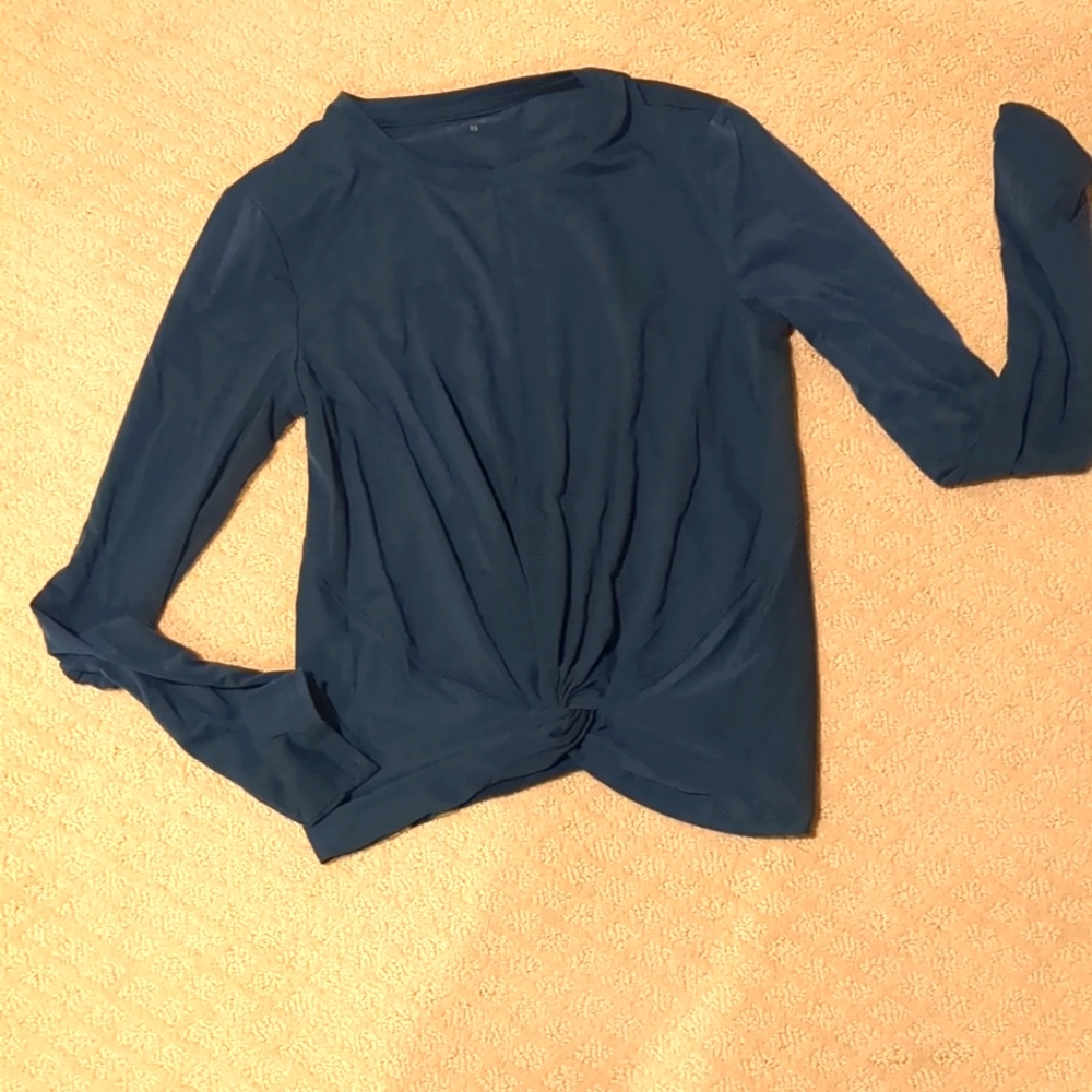 Athleta Long Sleeve Top